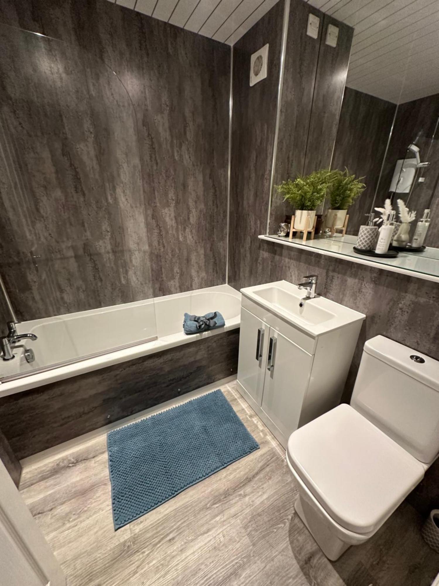 Lovely Modern 2 Bedrom Unit Close To City Center Dalneigh Exterior foto